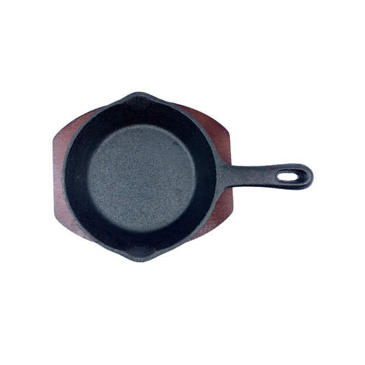 SARTEN HIERRO FUNDIDO CON BASE DE MADERA 23 CM